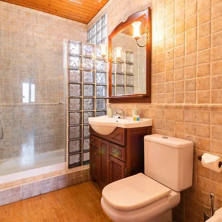 010A03 - Cayetana Apartment