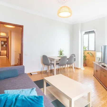 010A03 - Cayetana Apartment